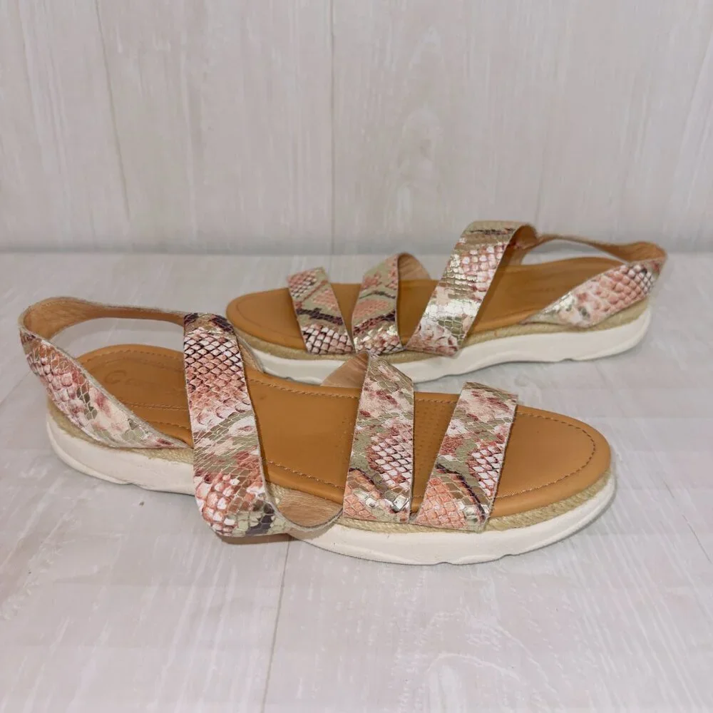Corso Como Women's Yasha Casual Sport Sandal size US 9